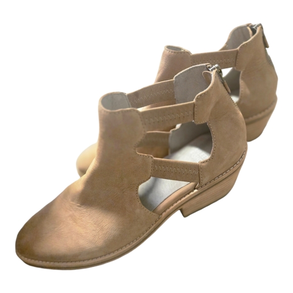 Eileen Fisher Tan Vanda Cutout Booties size 9 - Picture 3 of 9